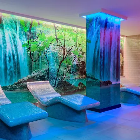 Corendon New-west, A Tribute Portfolio Hotel