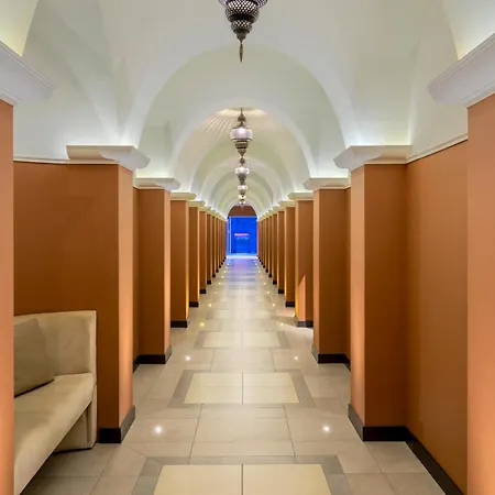 Hotel Corendon New-west, A Tribute Portfolio