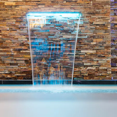 Corendon New-west, A Tribute Portfolio 4*