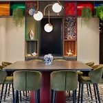 Corendon New-west, A Tribute Portfolio Hotel