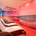 Corendon New-west, A Tribute Portfolio Amsterdam