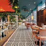 Corendon New-west, A Tribute Portfolio 4* Amsterdam