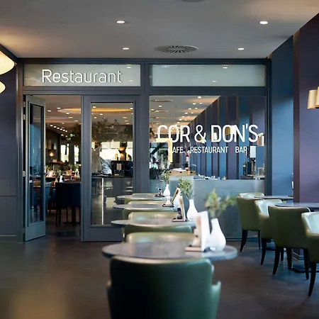 Corendon New-west, A Tribute Portfolio Ámsterdam