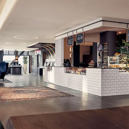 Corendon New-west, A Tribute Portfolio Ámsterdam