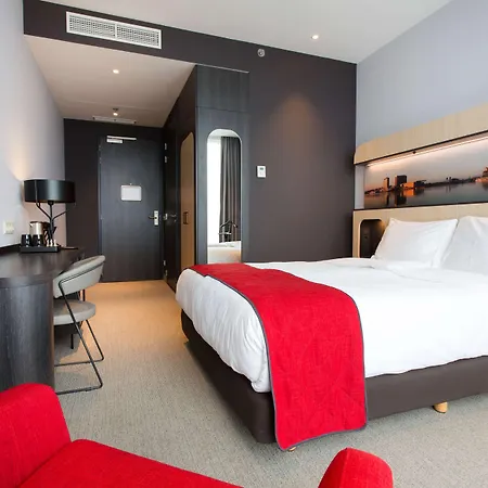 Corendon New-west, A Tribute Portfolio Hotel 4*