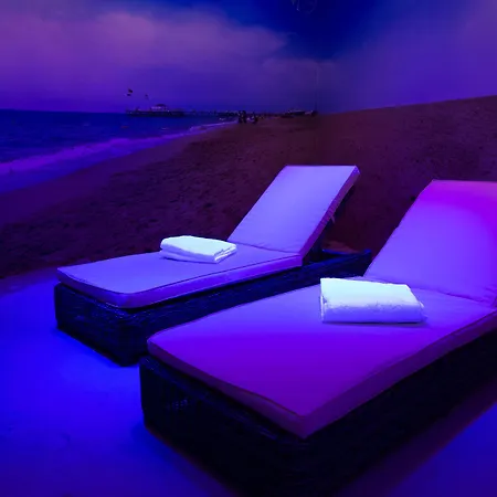 Corendon New-west, A Tribute Portfolio Hotel