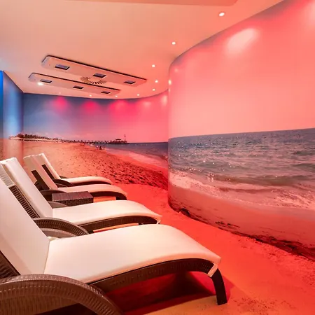 Corendon New-west, A Tribute Portfolio Ámsterdam