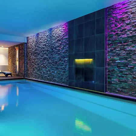 Corendon New-west, A Tribute Portfolio 4*