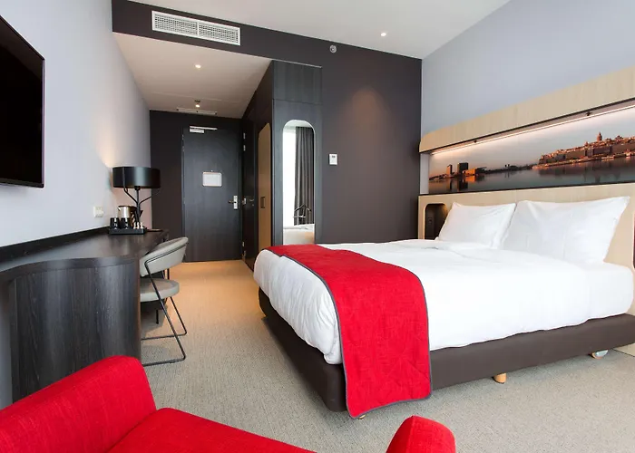Corendon New-west, A Tribute Portfolio Hotel 4*