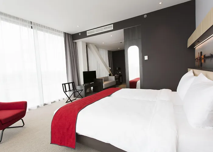 Corendon New-west, A Tribute Portfolio Hotel