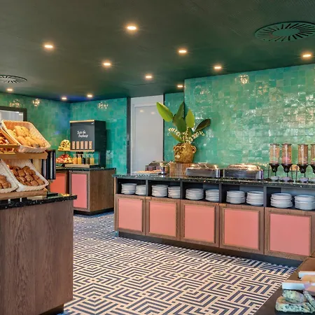 Corendon New-west, A Tribute Portfolio Άμστερνταμ