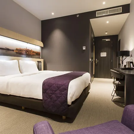 Corendon New-west, A Tribute Portfolio Άμστερνταμ