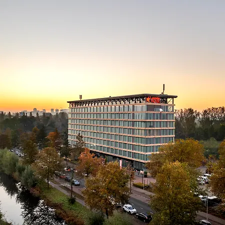 Corendon New-west, A Tribute Portfolio Amsterdam